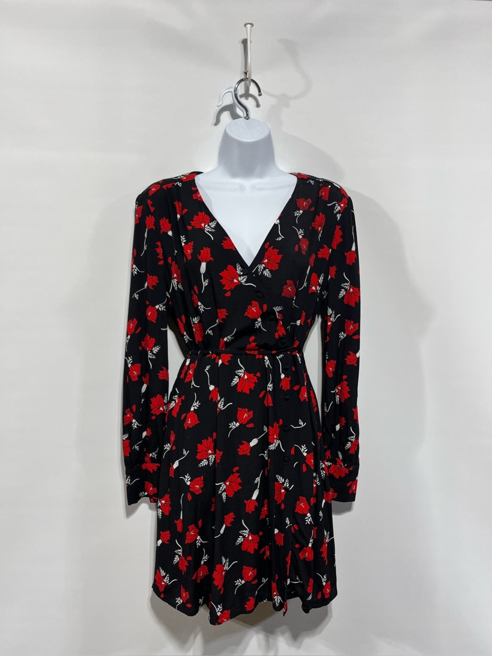 Mango Black And Red Floral Pattern Mini Dress 100% Viscose Size 6 Nwot - Picture 2 of 7